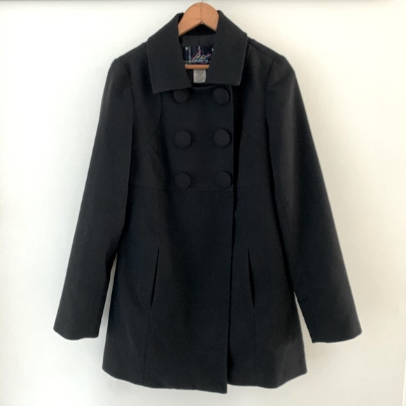 BB Dakota | black snap coat - Picture 2 of 10